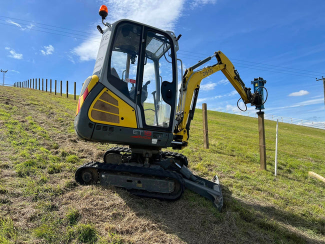 JB450 Hydraulic Mini Excavator Breaker - 1.2 to 3 Tonne