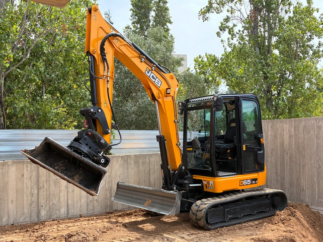 GRB-3-HDR Rotating 360° Scandinavian Excavator Grading Bucket - 3.5-6 Tonne