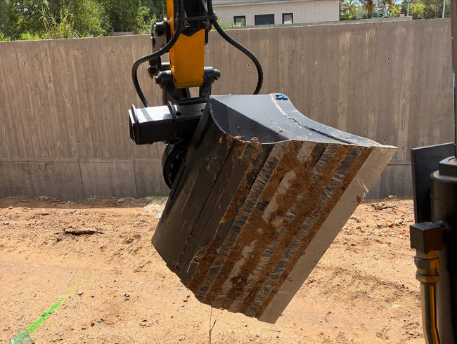 GRB-3-HDR Rotating 360° Scandinavian Excavator Grading Bucket - 3.5-6 Tonne