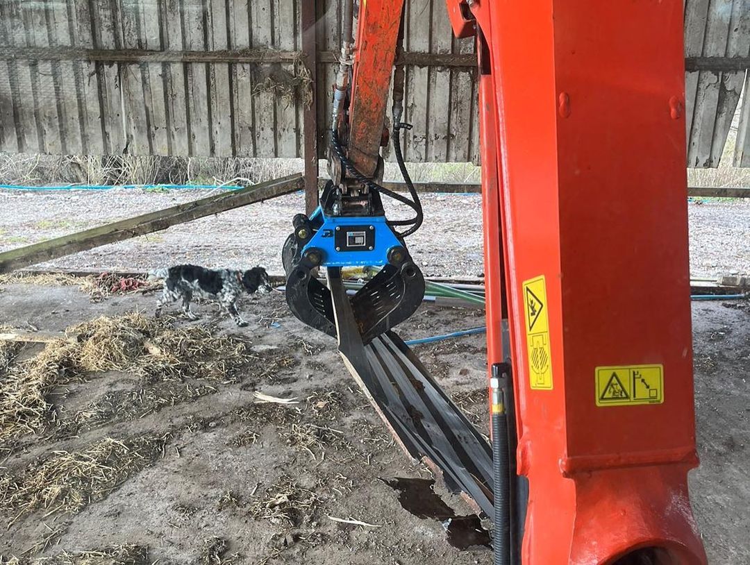 SG2 Fixed 2-Way Excavator Selector Grab - 2-3 Tonne